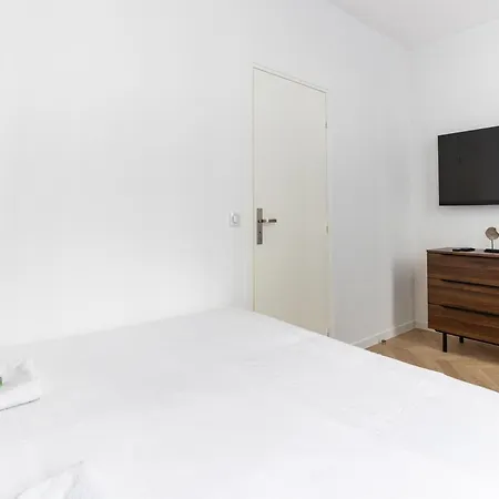 Hsh St Germain/jardin Du Luxembourg : Luxury